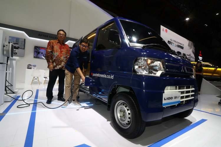 Mitsubishi L100 EV