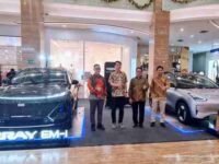 pameran Geely