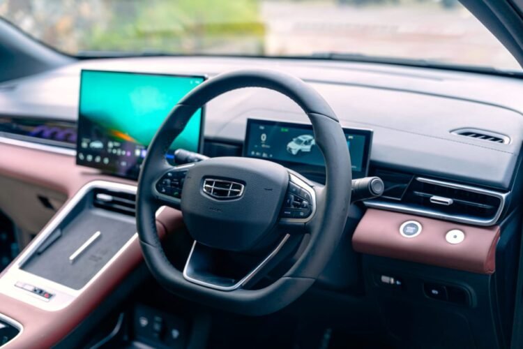 Geely coolray